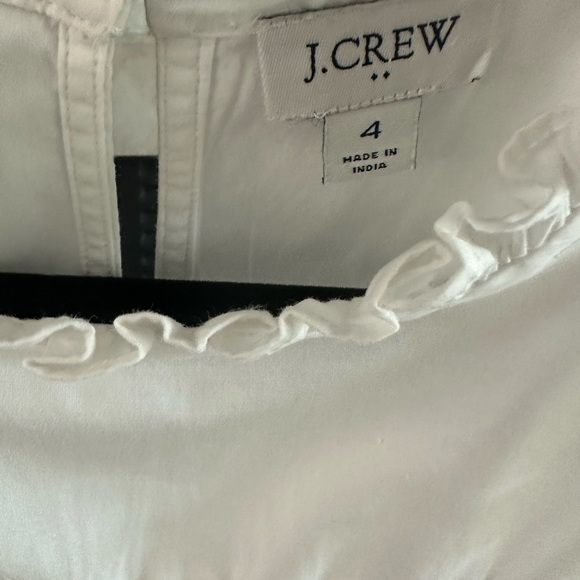J. Crew Essential White, Ruffled Cap Sleeve Top.
Sz 4
Excellent Condition - Picture 3 of 4